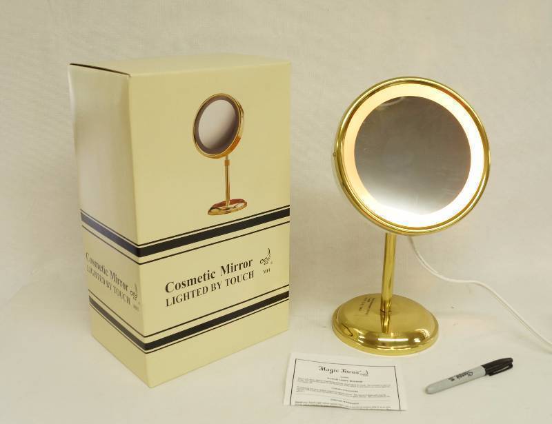 lot 1003 image: Magic Focus Make Up Mirror - Touch Light - BRAND NEW IN ORIGINAL RETAIL BOX - WOW