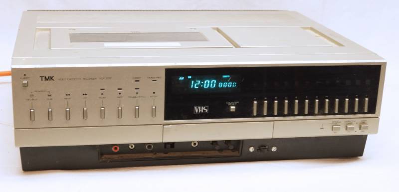lot 2199 image: TMK VCR M# 2030 Recorder  Player - Powers on - Cool vintage machine