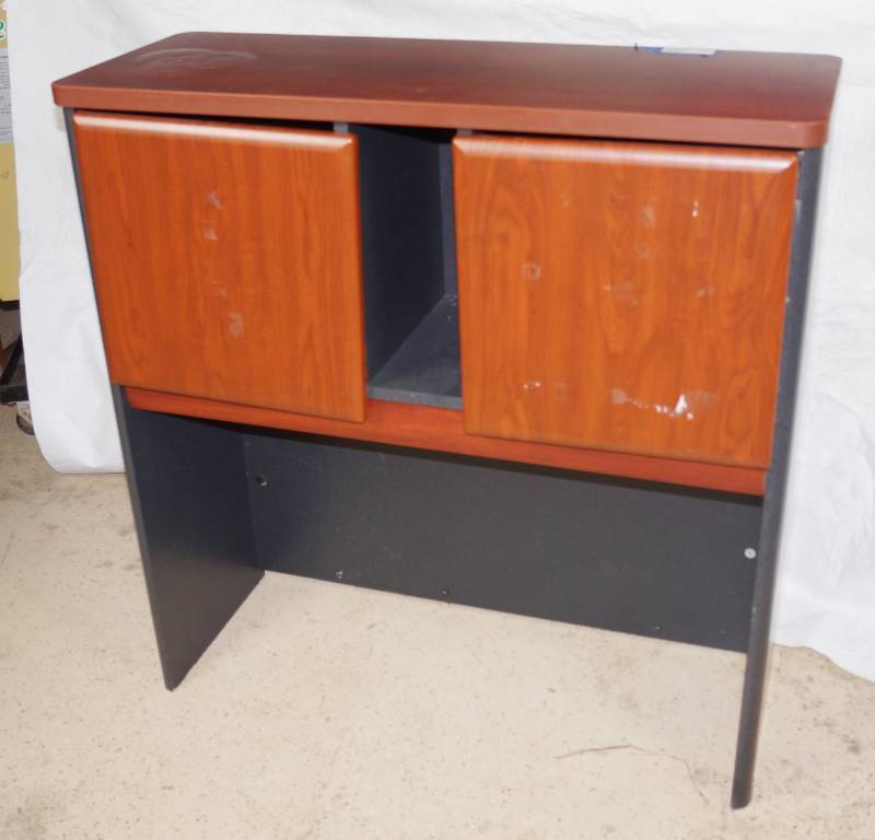 lot 2657 image: Desk Credenza - Double your work and storage space - see pics for measurements