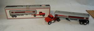 lot 6465 image: ERTL Phillips 66 International Cab with Tanker