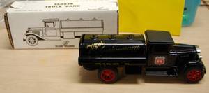 lot 6473 image: Scale Models 75th Anniversary Phillips 66 Truck Bank
