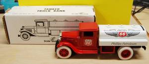 lot 6477 image: Scale Models Phillips 66 Aviation Truck Tanker Bank
