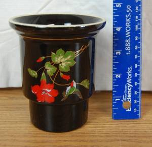 lot 2094 image: Beautiful Japanese Vase
