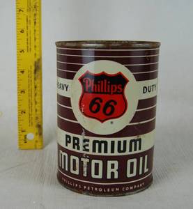 lot 2107 image: Vintage Phillips 66 Oil Can