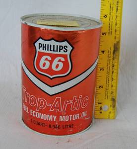 lot 2112 image: Vintage Phillips 66 Oil Can