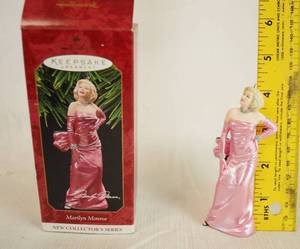 lot 2131 image: Marilyn Monroe Christmas Tree Ornament