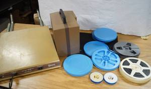 lot 2165 image: Very Cool GF 2388Z 8MM Progector waccessories - Works Great