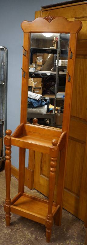 lot 4012 image: Tall Wooden Hall Tree with Mirror - Great Condition