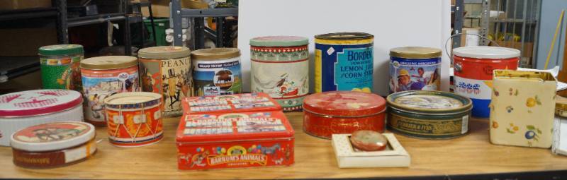 lot 4013 image: Large Lot of Assorted Tin Cans