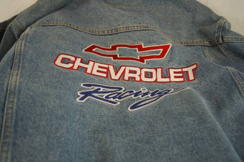 lot 4015 image: Lot of 2 Jean Jackets