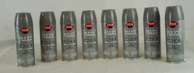 lot 4018 image: Lot of 8 Krylon Grey Spray Paint Cans