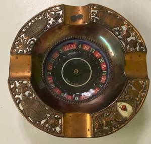 lot 2694 image: Vintage Roulette Souvenir Ashtray from Virginia City Nevada - Collectible