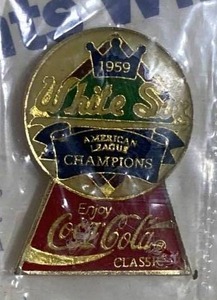 lot 2796 image: Coca-Cola White Sox Collector Pin Number Four from 1983 in Package on Original Card