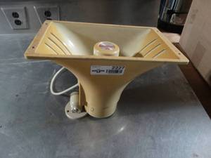 lot 2227 image: University sound PA30 loud horn