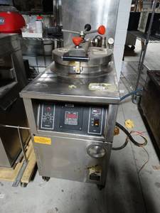 lot 2234 image: BKI Commercial pressure fryer chicken fryer w basket- Electric-Model-LPF-F48