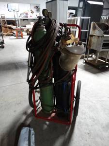 lot 2301 image: Awesome complete torch set w 2 hoses & 2 torch heads w big wheel cart