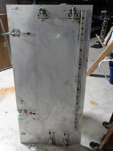 lot 2309 image: Large aluminum jig w clamps
