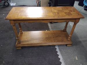lot 5169 image: Nice Wood SofaHall Table