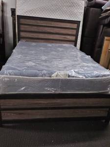 lot 5191 image: Ashley Furniture Company Modern Queen Size Bed