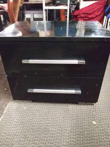 lot 5160 image: Ashley Furniture Modern 2 Drawer Night Stand