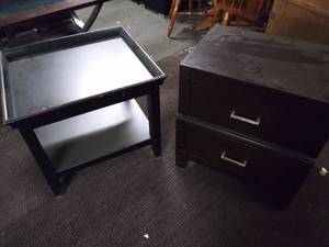 lot 5199 image: 2 Drawer Night Stand and End Table