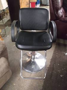 lot 5210 image: Awesome Leather and Chrome Barber Chair