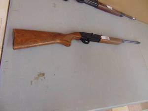 lot 3241 image: Daisey Model 840 BB Gun