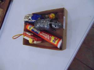lot 3263 image: Miscellaneous Vintage Toys -