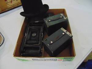 lot 3270 image: Vintage Camerss and Derby Hat