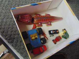 lot 3308 image: Tin Alligator and More