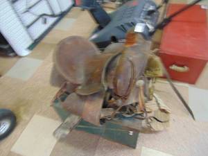 lot 3327 image: Saddle - Great for Dcor