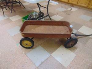 lot 3328 image: Metal Pull Type Wagon