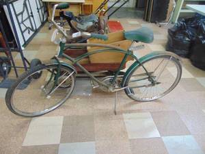 lot 3332 image: Vintage Mens Western Flyer Bicycle