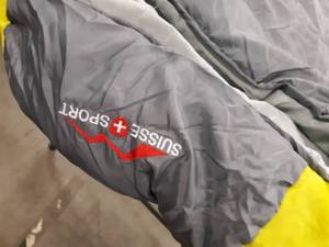 lot 2007 image: Suisse sleeping bag