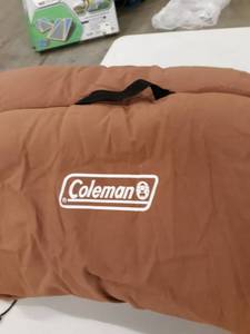 lot 2100 image: Coleman sleeping bag