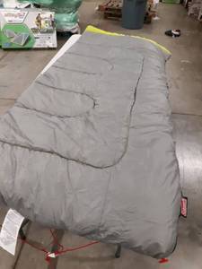 lot 2101 image: Coleman sleeping bag