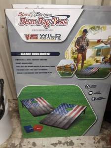 lot 2111 image: stars and stripes Bean bag Toss