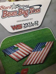 lot 2120 image: stars and stripes Bean bag Toss