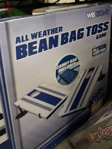 lot 2122 image: All Weather Bean bag Toss
