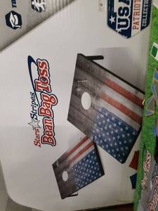 lot 2126 image: stars and stripes Bean bag Toss