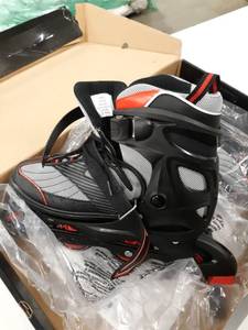 lot 2139 image: 5-8 Abec skates