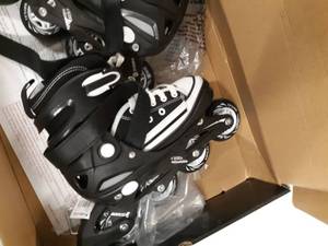 lot 2162 image: harsh skates