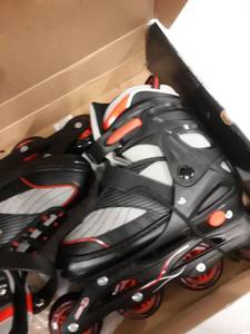 lot 2166 image: Chicago Skates