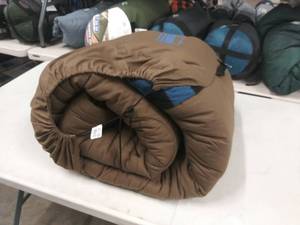 lot 2206 image: Coleman Sleeping Bag