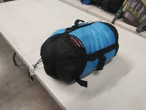 lot 2235 image: Suisse Sport Silverwood Sleeping Bag