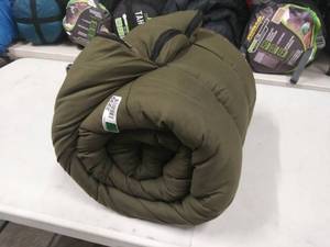lot 2239 image: Sleeping Bag