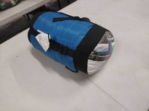 lot 2243 image: Suisse Sport Sleeping Bag