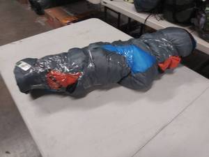 lot 2246 image: Sleeping Bag