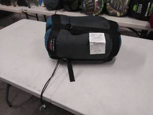 lot 2248 image: Suisse Sport Sleeping Bag