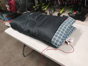 lot 2254 image: Coleman Sleeping Bag